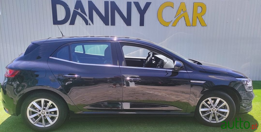 2017' Renault Megane photo #1