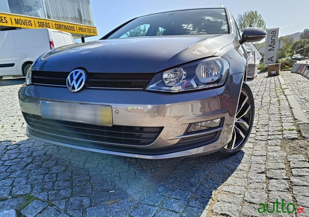 2016' Volkswagen Golf Variant photo #1