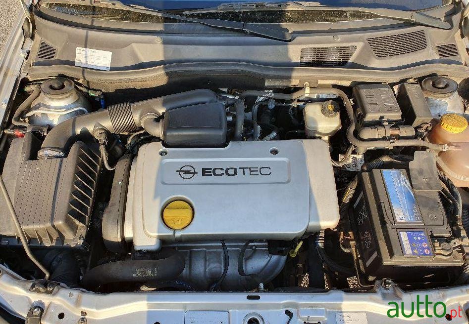 2001' Opel Astra Caravan photo #4