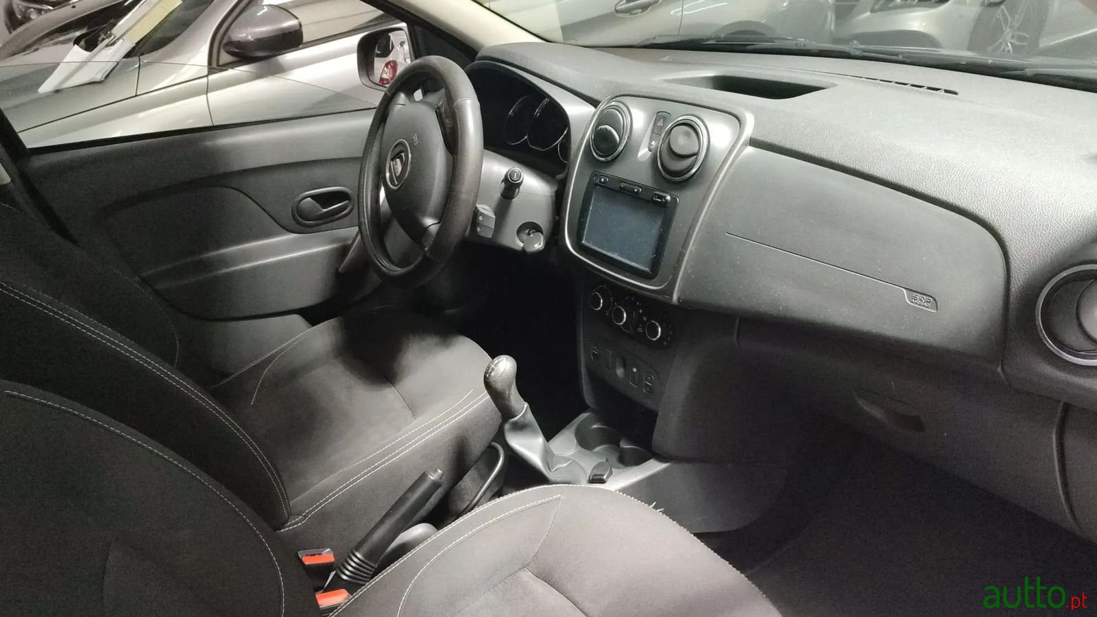 2015' Dacia Logan Mcv photo #6