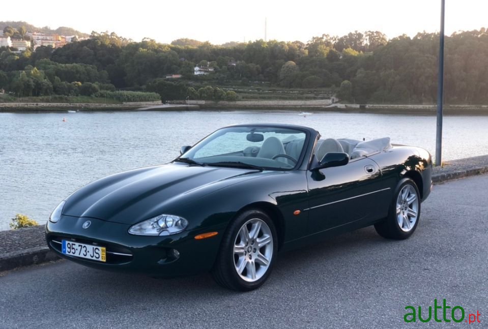 1998' Jaguar XK photo #1