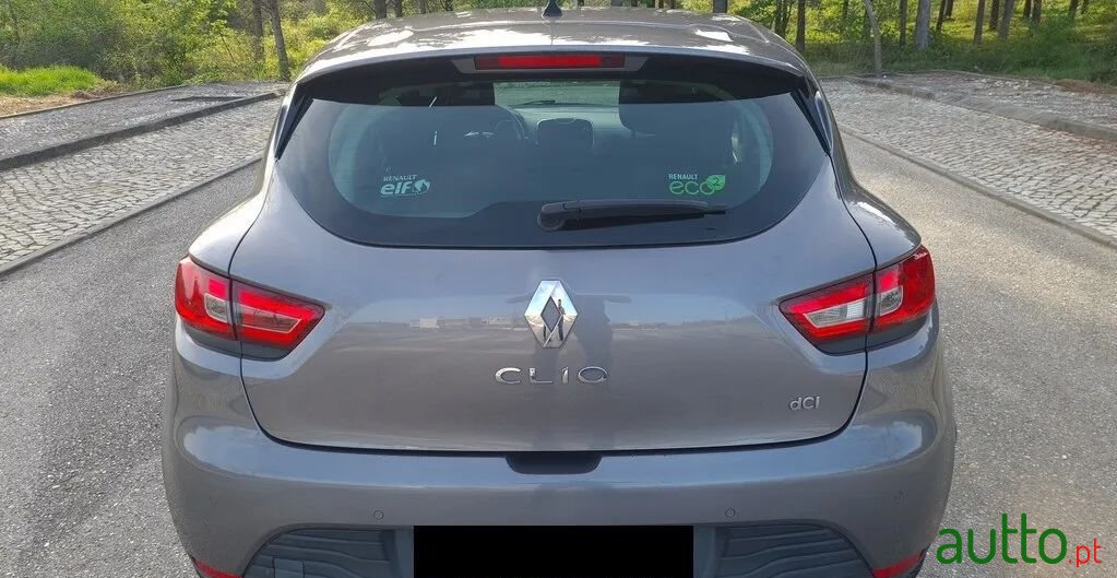 2014' Renault Clio photo #3