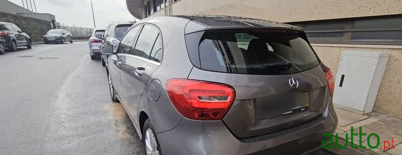 2017' Mercedes-Benz A 180 D Style photo #4