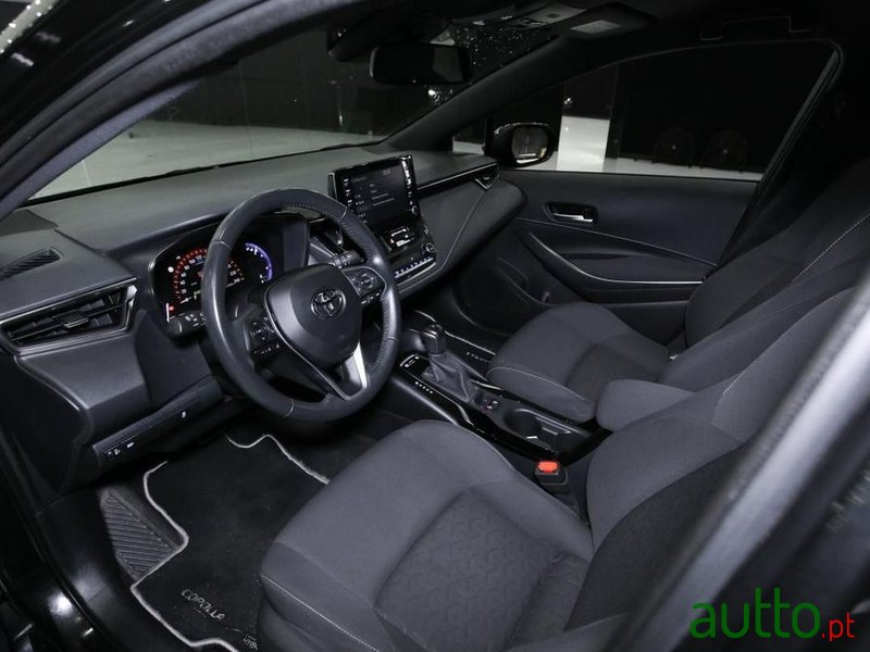 2021' Toyota Corolla Touring Sports photo #6