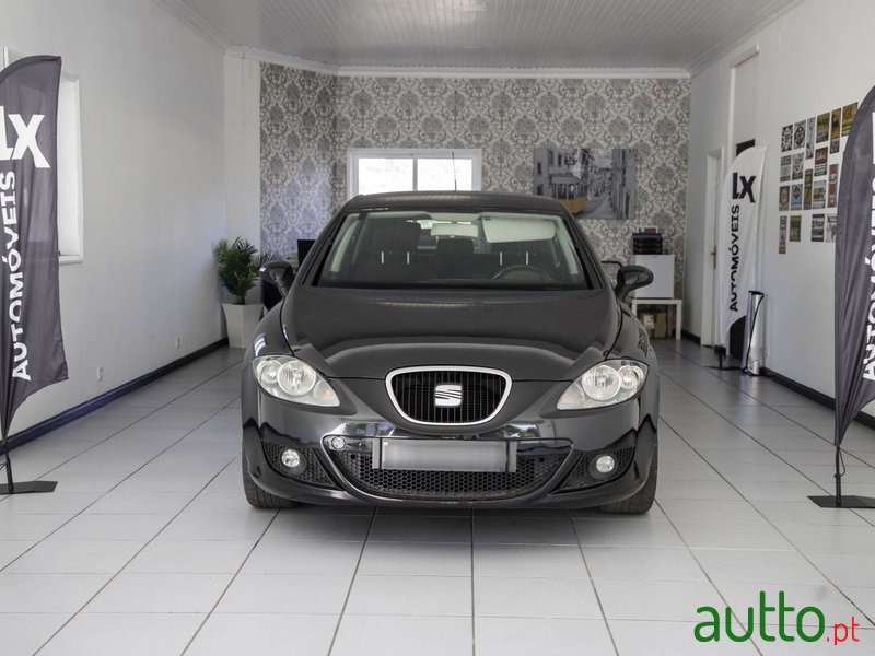 2006' SEAT Leon photo #6