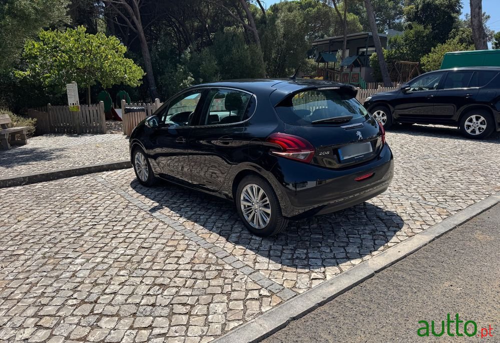 2018' Peugeot 208 photo #3