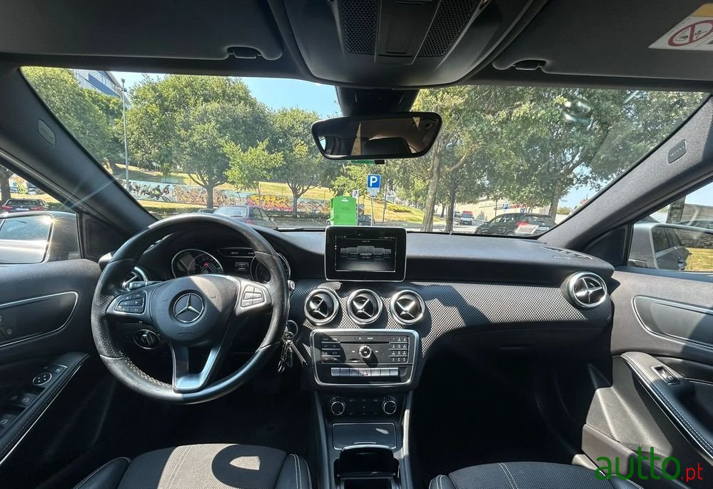 2017' Mercedes-Benz Classe A D Urban Aut. photo #5