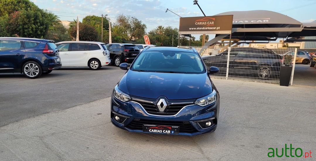 2019' Renault Megane Sport Tourer photo #3