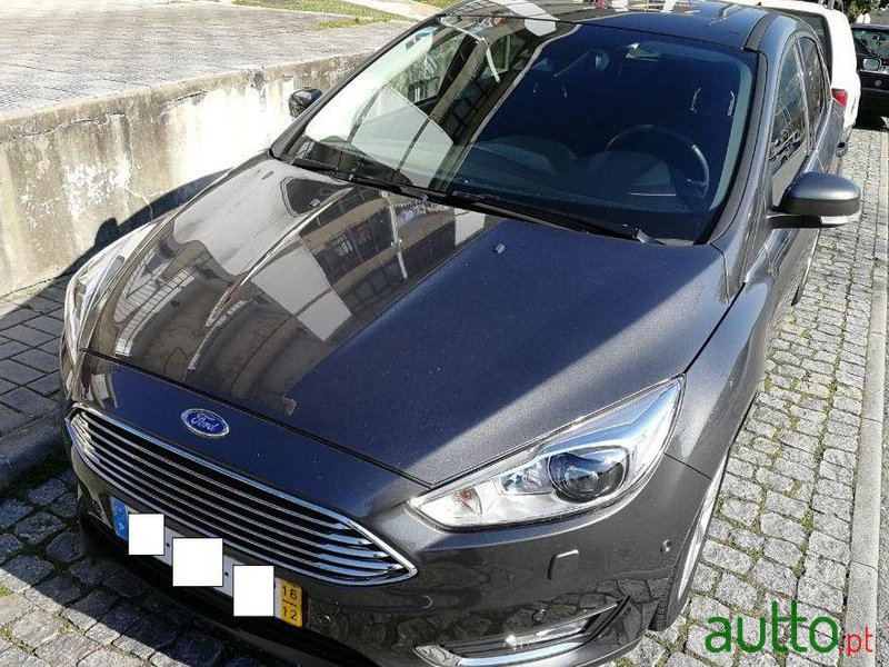 2016' Ford Focus photo #2