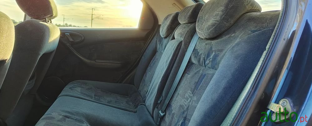 2002' Citroen Xsara 1.6I 16V Exclusive photo #5