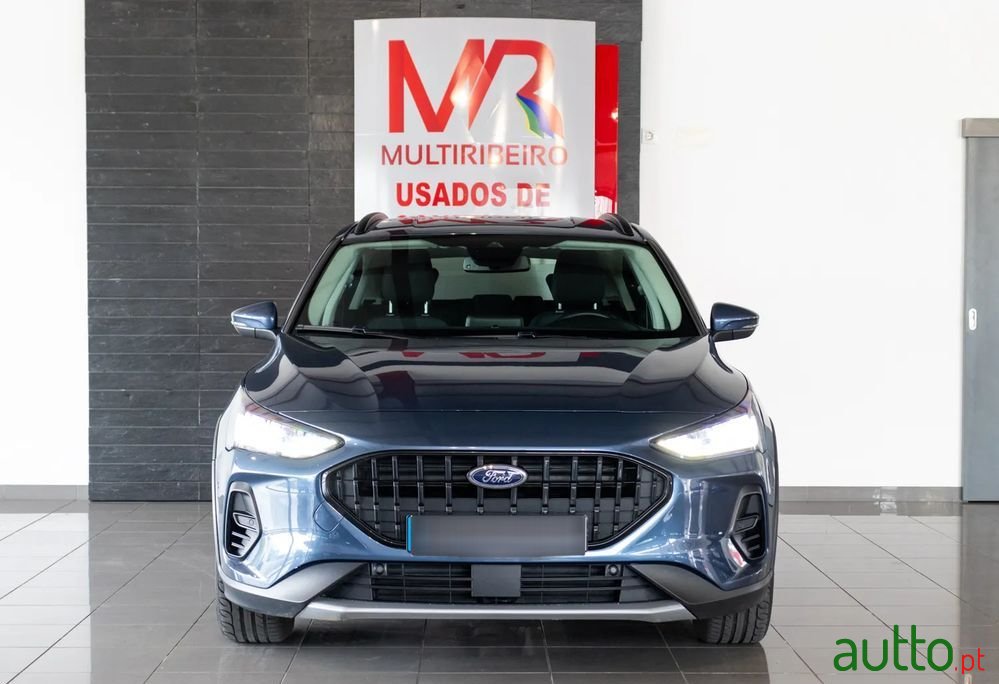 2022' Ford Focus 1.0 Ecoboost photo #2