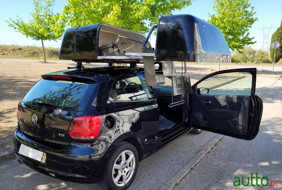 2013' Volkswagen Polo photo #4