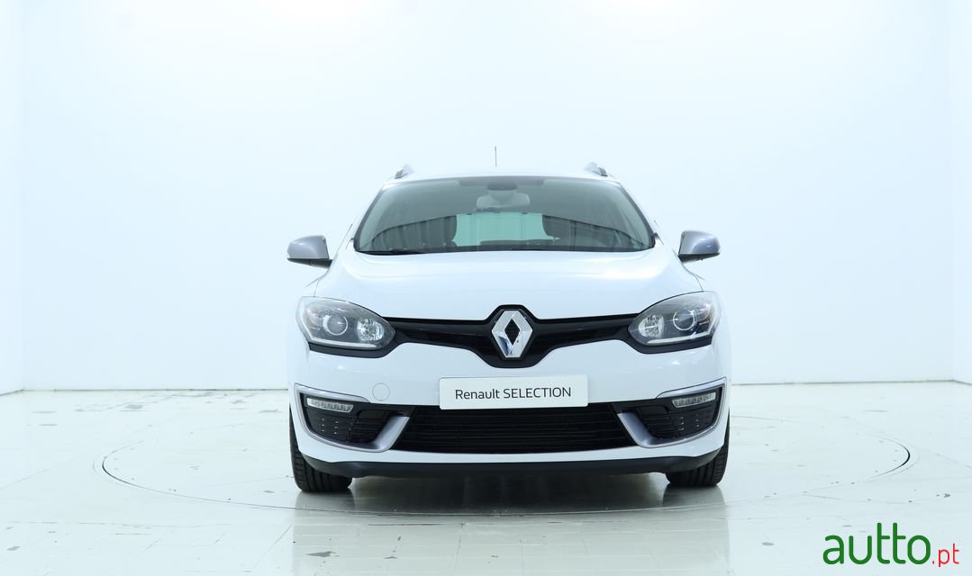 2016' Renault Megane Sport Tourer photo #2