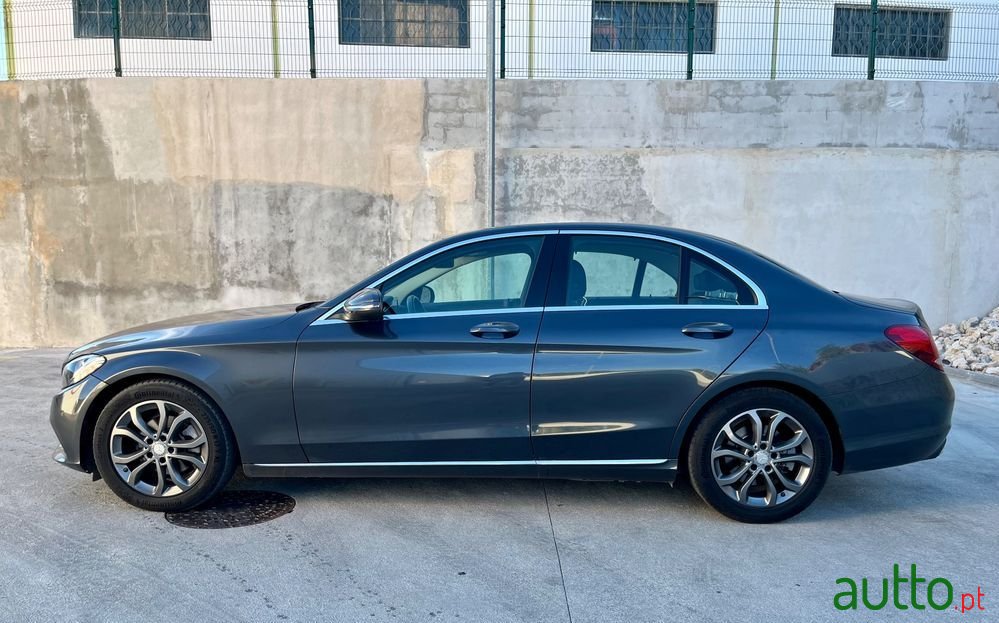 2016' Mercedes-Benz Classe C D Avantgarde photo #2