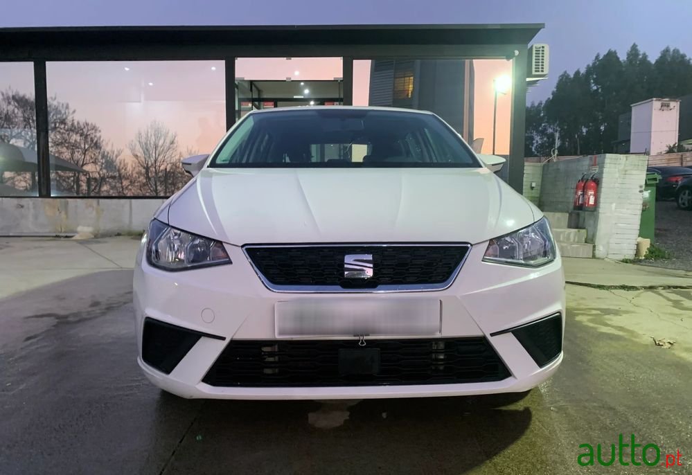 2019' SEAT Ibiza 1.6 Tdi Style photo #2