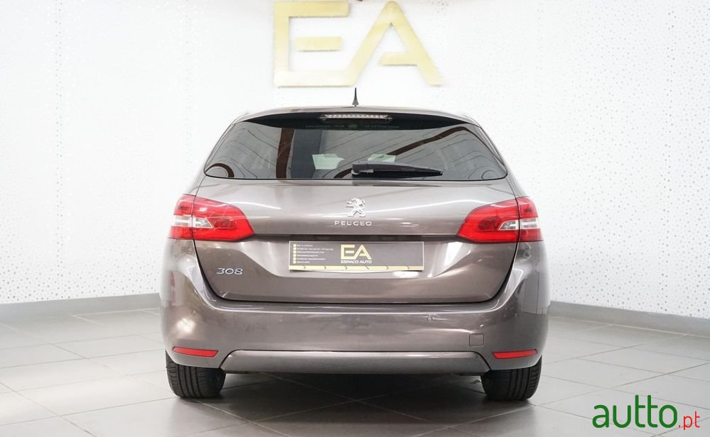 2014' Peugeot 308 Sw photo #5