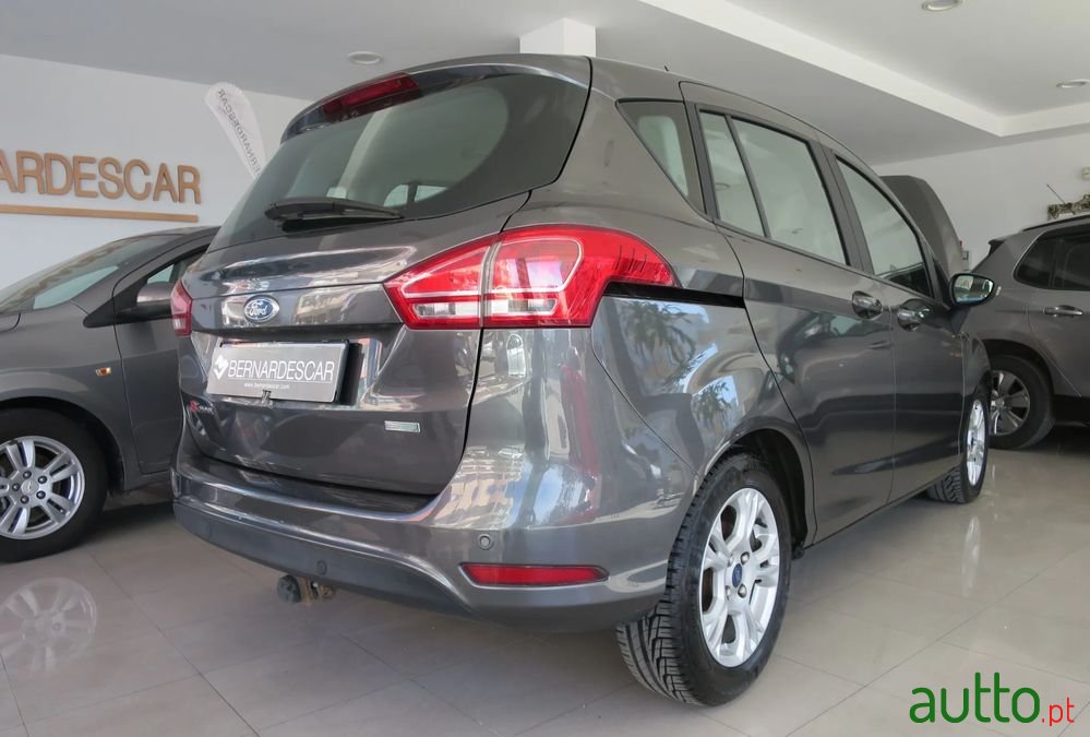 2015' Ford B-MAX photo #3