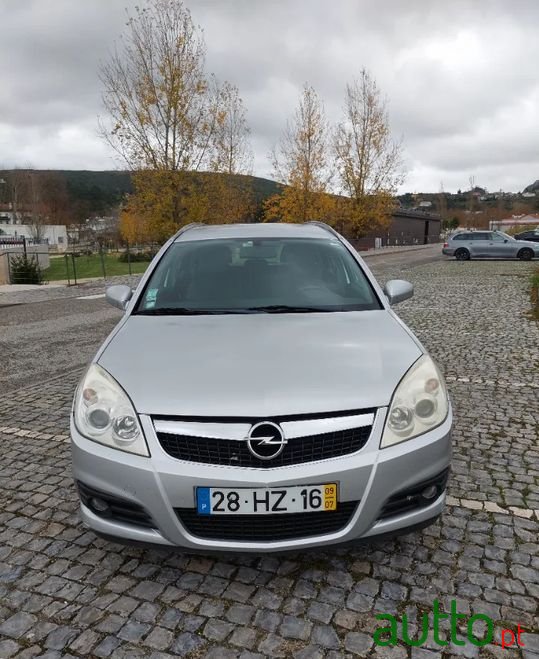 2008' Opel Vectra Caravan photo #2