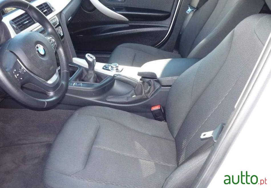 2015' BMW 318 photo #4