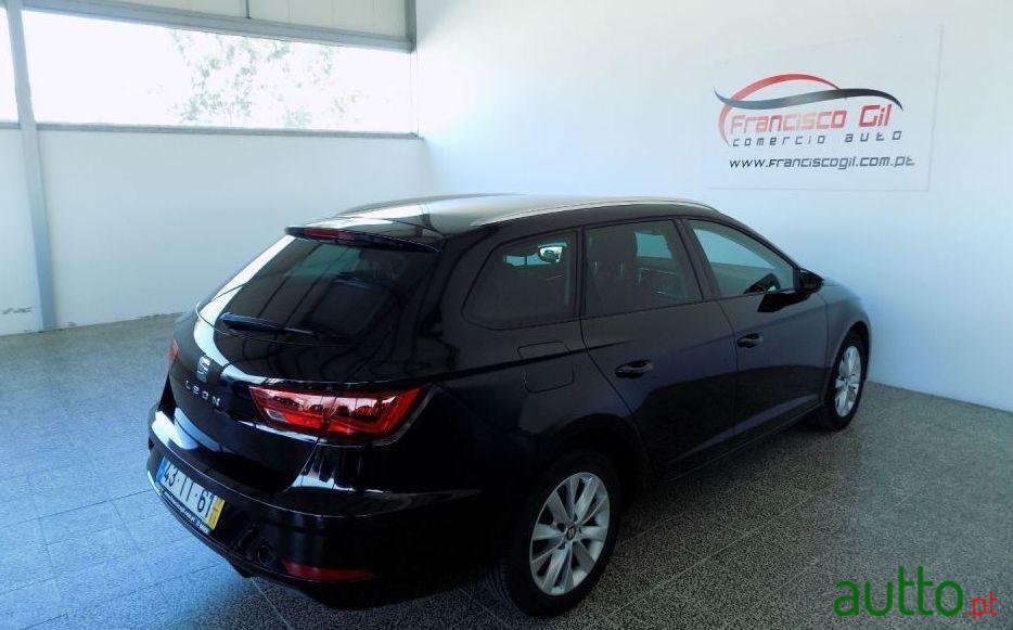 2017' SEAT Leon St photo #1