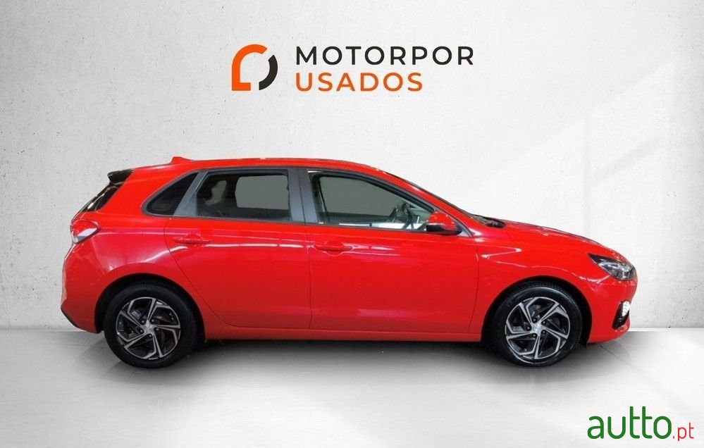 2021' Hyundai i30 photo #4