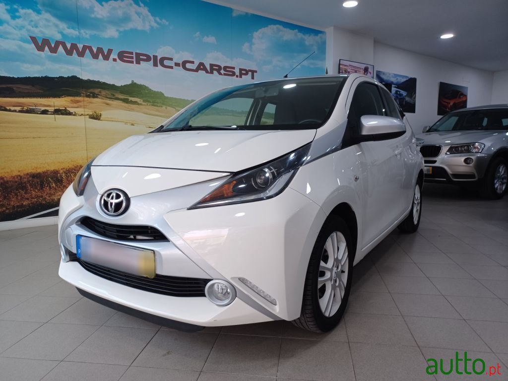2015' Toyota Aygo photo #4