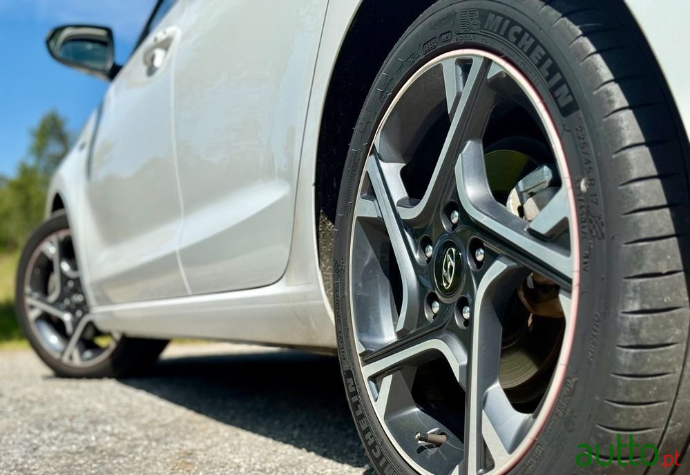 2021' Hyundai i30 photo #5