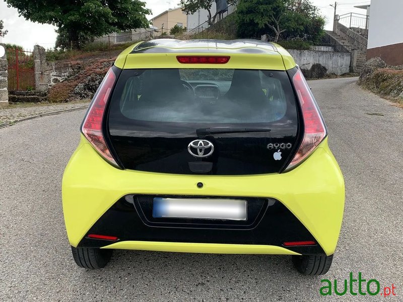 2016' Toyota Aygo 1.0 X-Cite photo #4