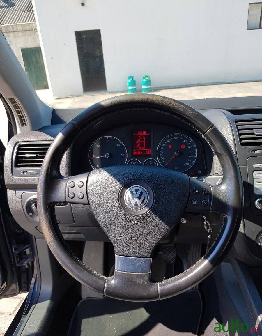 2019' Volkswagen photo #3