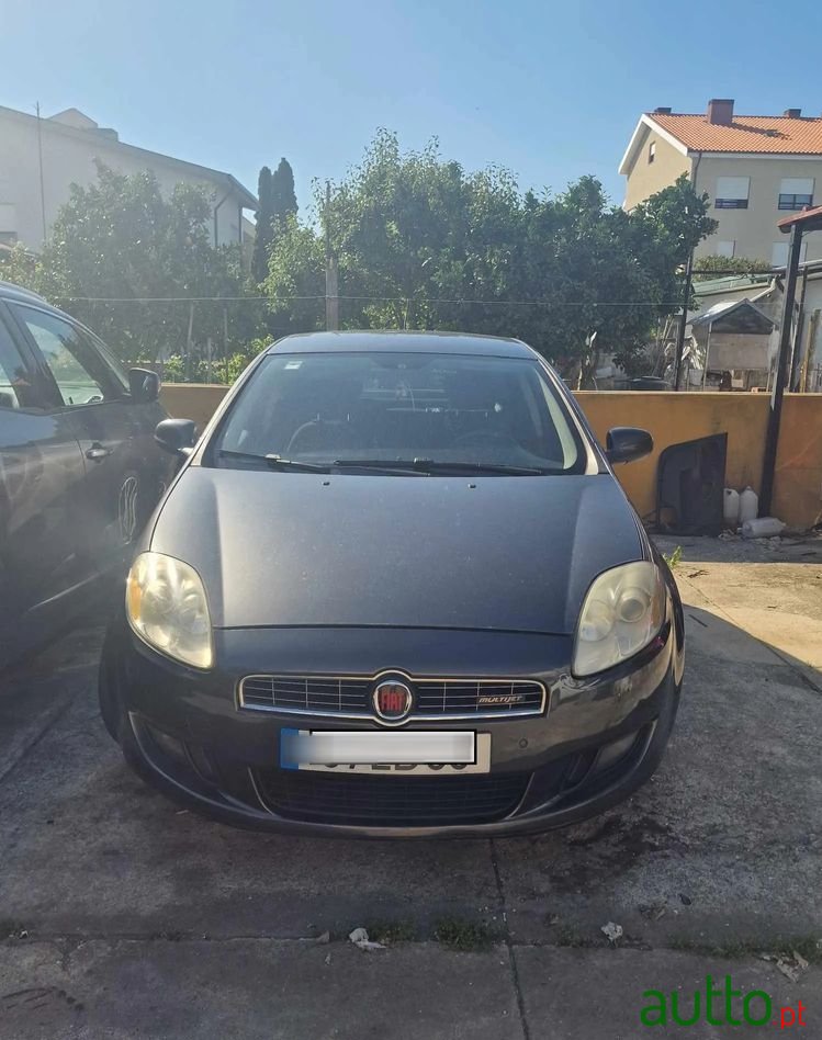 2010' Fiat Bravo 1.6 M-Jet Sport photo #4