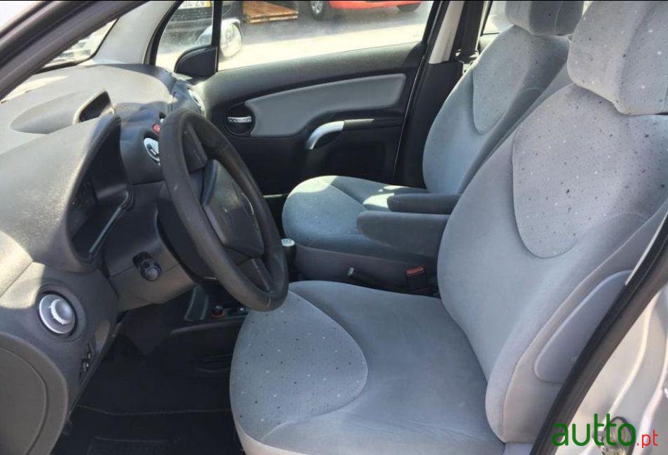 2004' Citroen C3 1.1 Sx photo #3