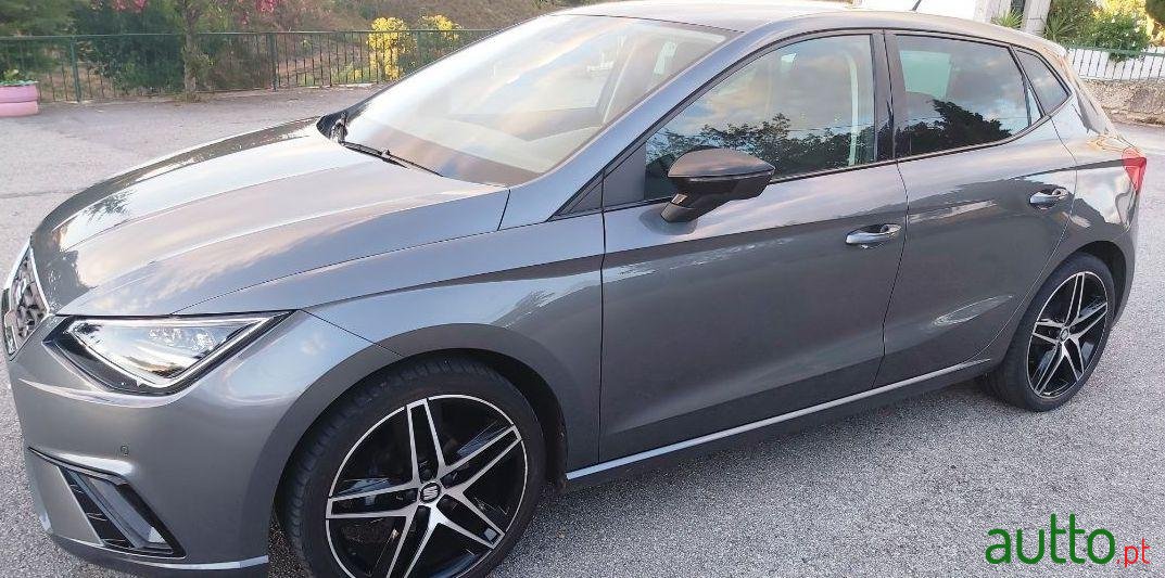 2017' SEAT Ibiza photo #2