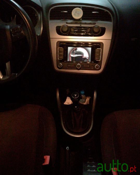 2010' SEAT Altea photo #5