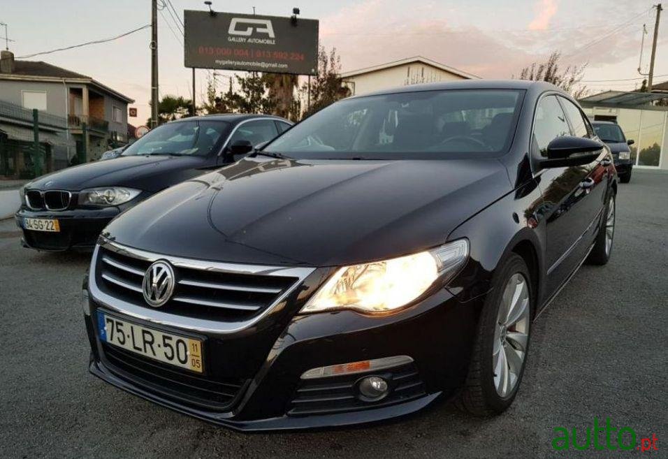 2011' Volkswagen CC photo #2