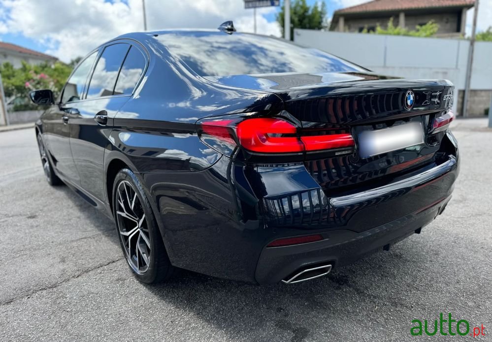 2020' BMW 530 E Pack M photo #5