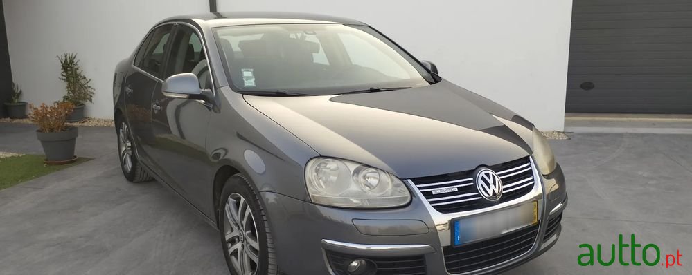 2009' Volkswagen Jetta photo #3