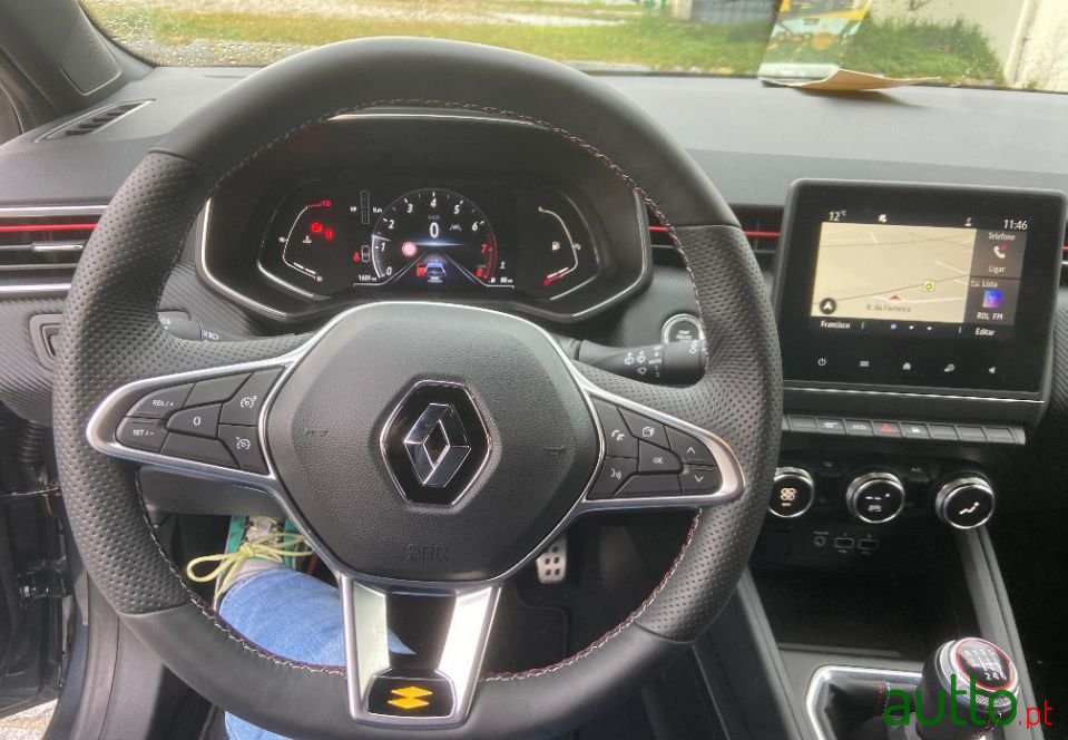 2021' Renault Clio photo #6