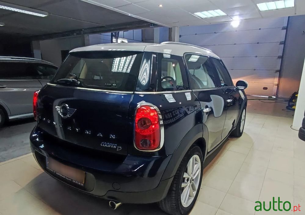 2011' MINI Countryman Cooper D photo #4