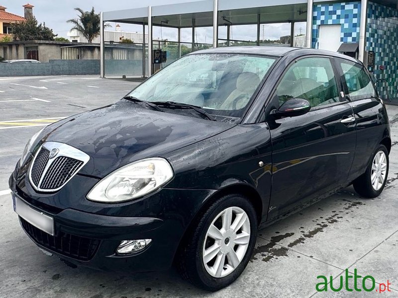 2005' Lancia Ypsilon photo #1