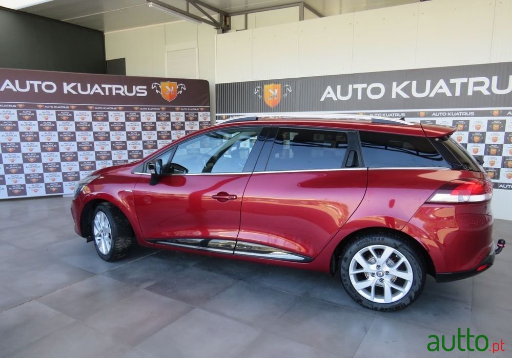 2018' Renault Clio Sport Tourer photo #5