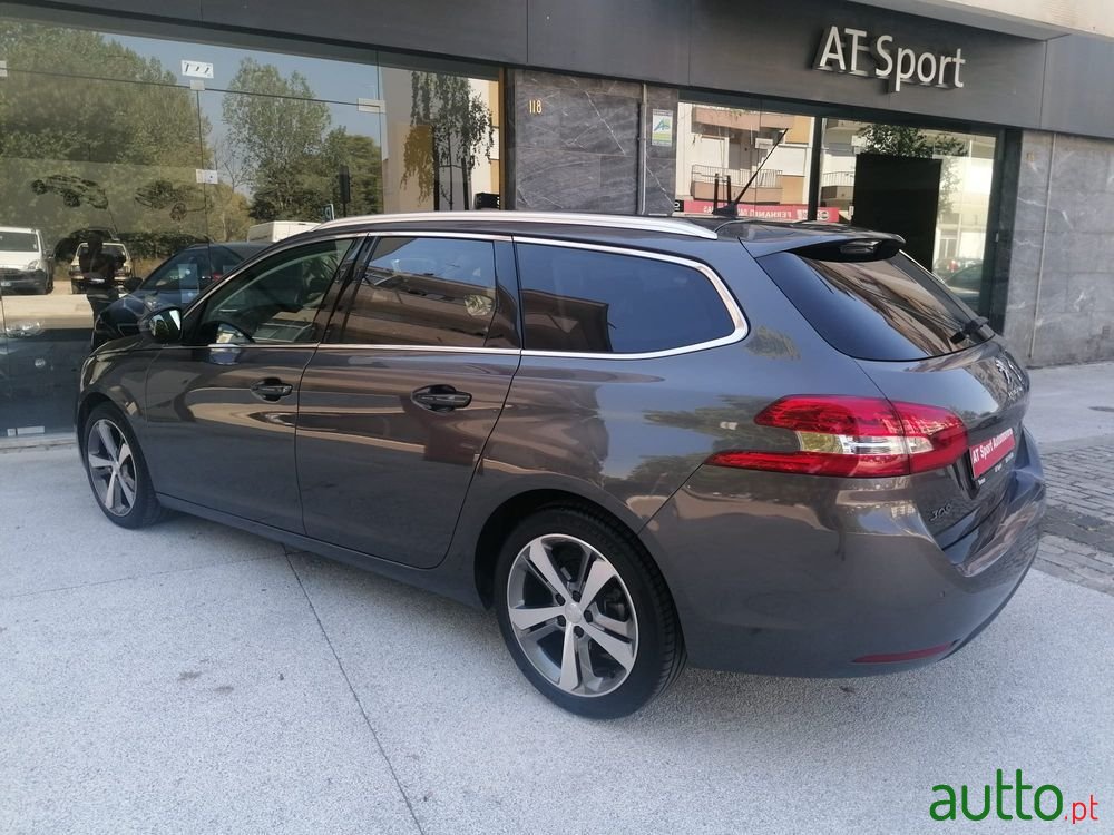 2018' Peugeot 308 Sw photo #5