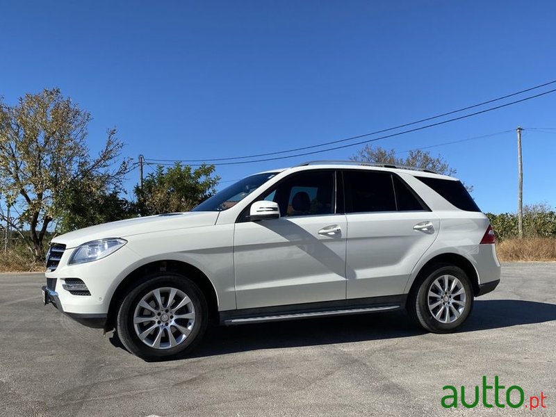 2012' Mercedes-Benz Ml-250 photo #1