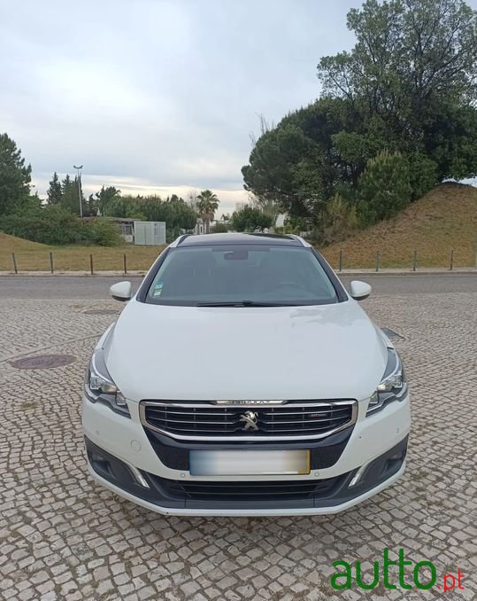 2015' Peugeot 508 Sw photo #3