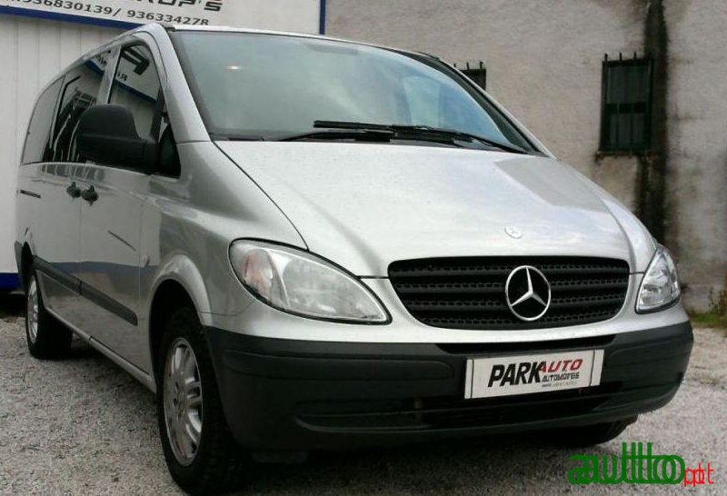 2009' Mercedes-Benz photo #1