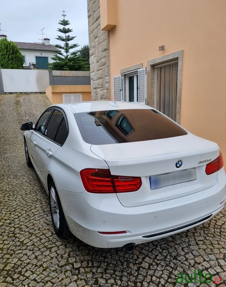 2014' BMW 320 D Auto Line Sport photo #2