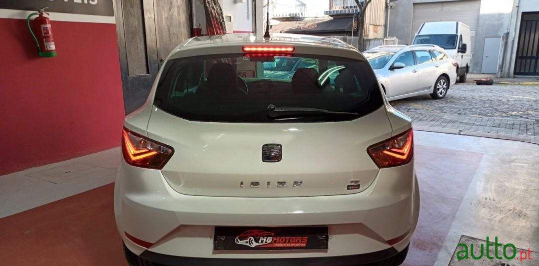 2013' SEAT Ibiza photo #5