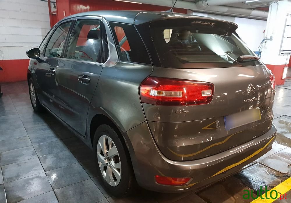 2014' Citroen C4 Picasso photo #2