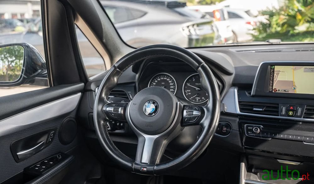 2015' BMW Série 2 D Pack M Auto photo #6