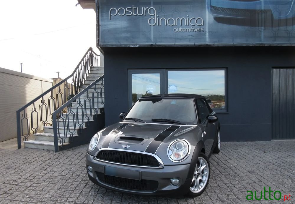 2009' MINI Cabrio Cooper S photo #1