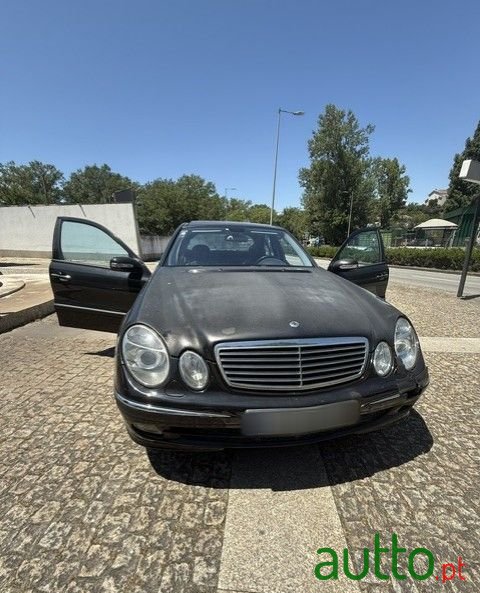 2003' Mercedes-Benz Classe E photo #1